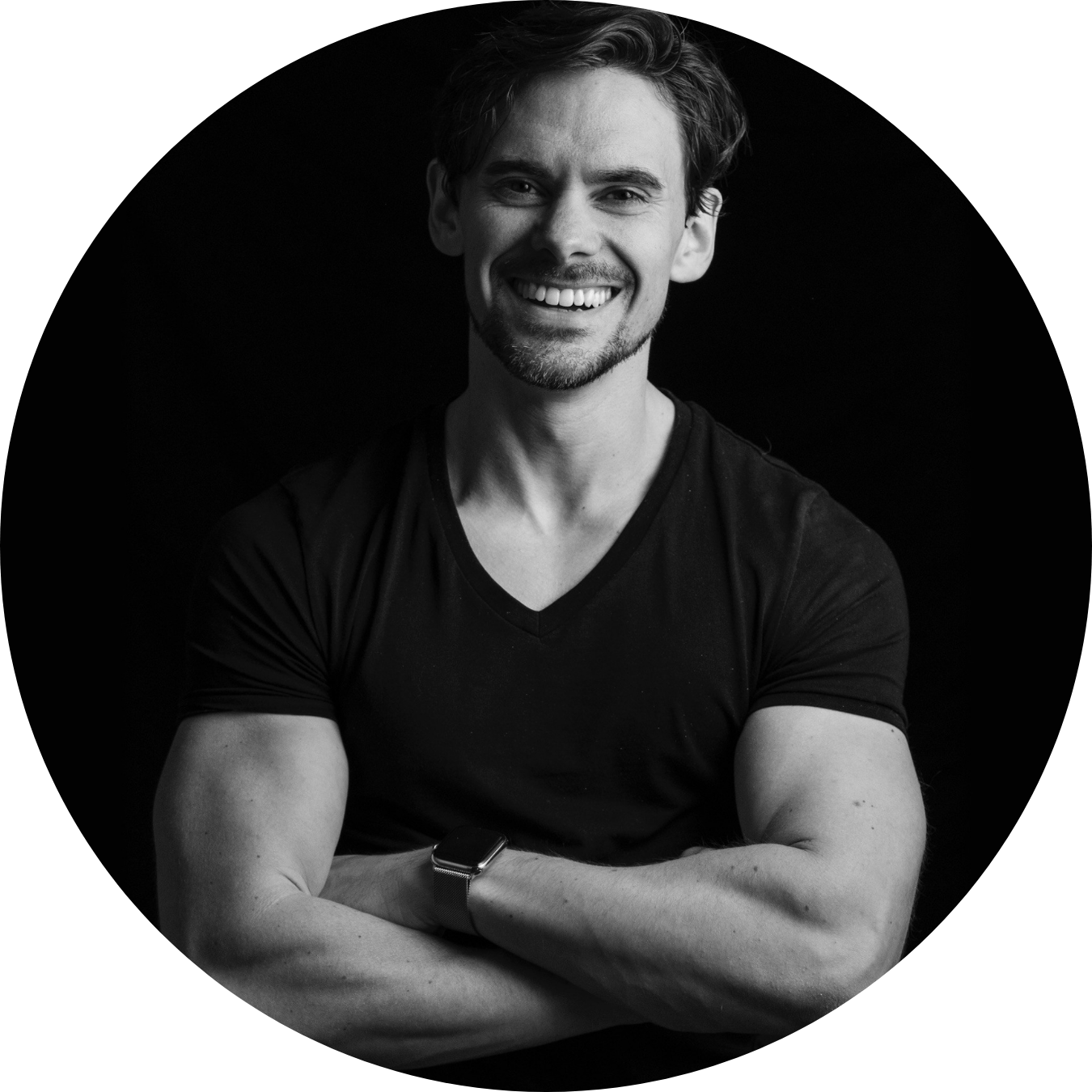 Tom Wolt Headshot BW rund Tom Wolt ist Regisseur und Filmproduzent bei Pathfinder Studios
