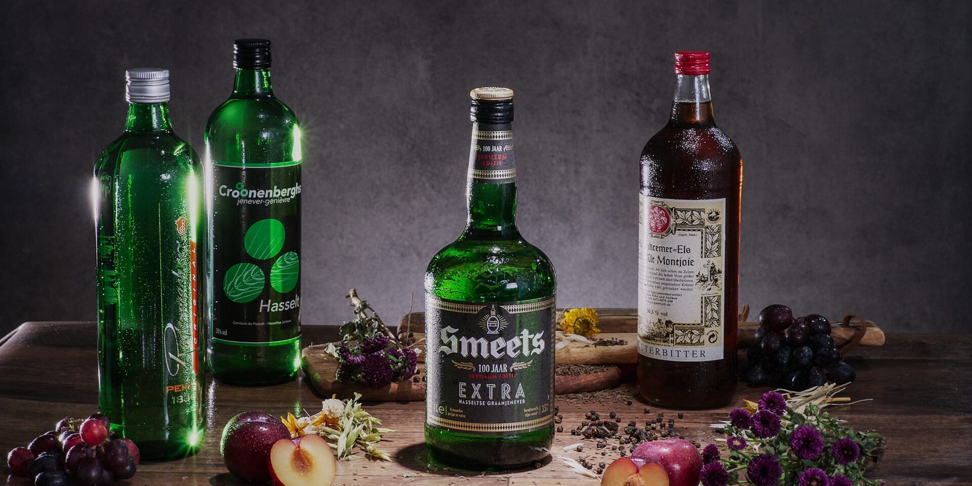 Food Photography Gastronomie Werbevideo für Genussregion Aachen, das verschiedene Spirituosen Getränkeflaschen in stilvollem Produkt Design zeigt